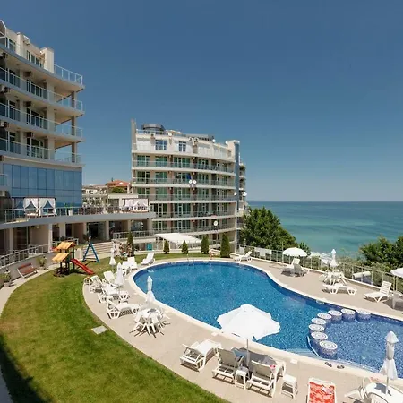 Silver Delux Apartment