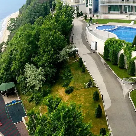 Silver Delux * Бяла